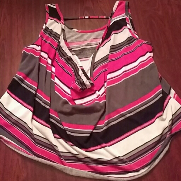 👕High-lo Women's Tank Top - Picture 5 of 6